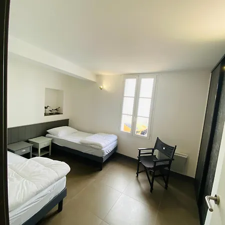 Villa Avec Piscine Et Terrain De Petanque 10 Pers